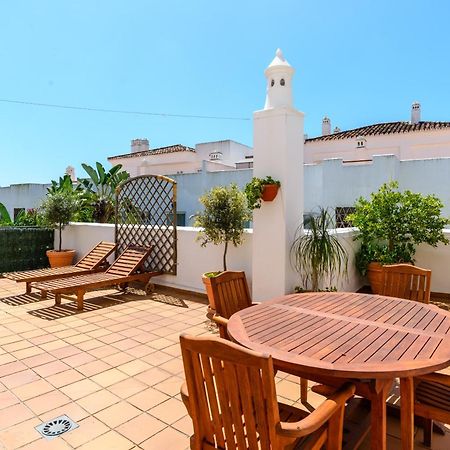 Golf Hills Bed and Breakfast Estepona Eksteriør billede