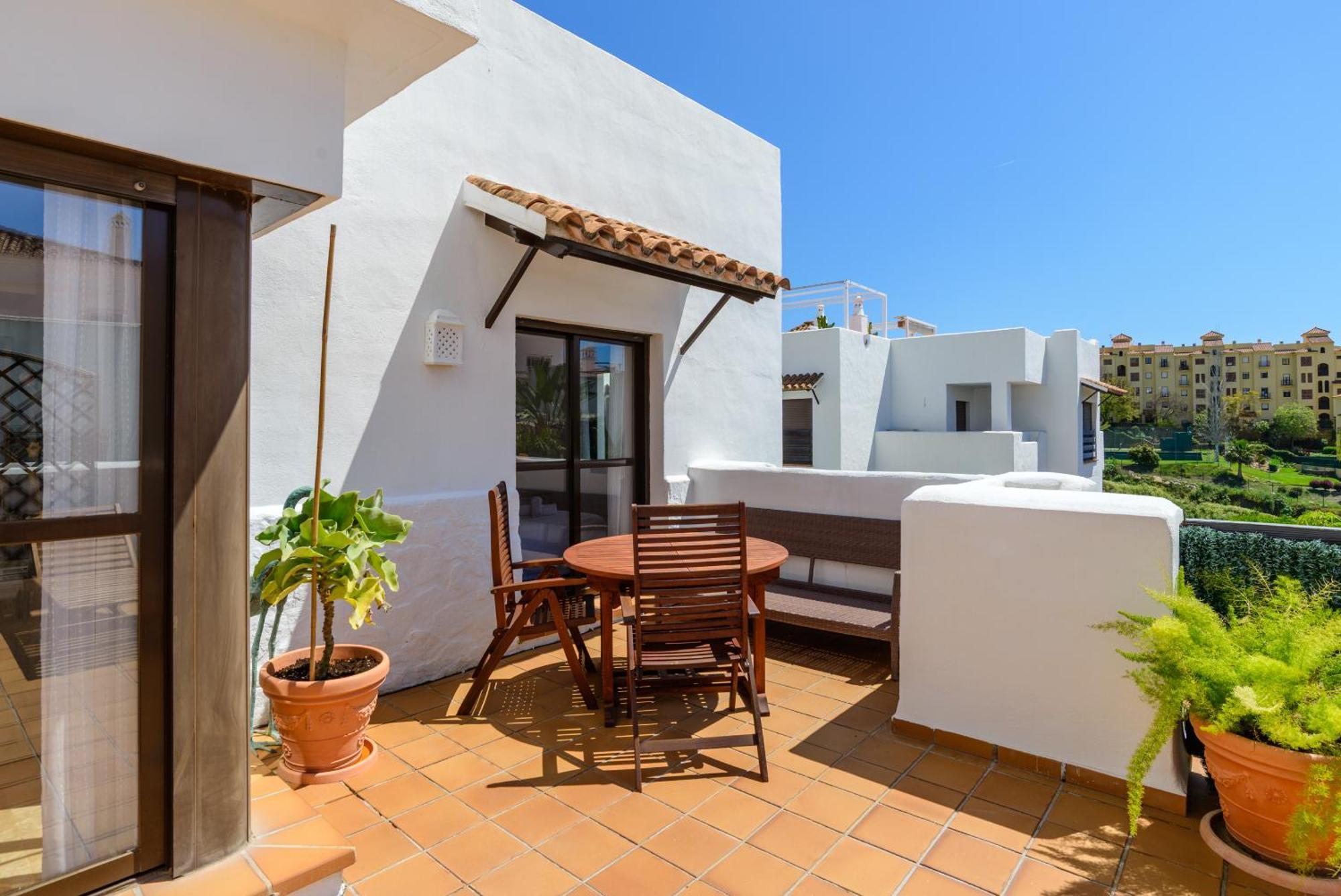 Golf Hills Bed and Breakfast Estepona Eksteriør billede