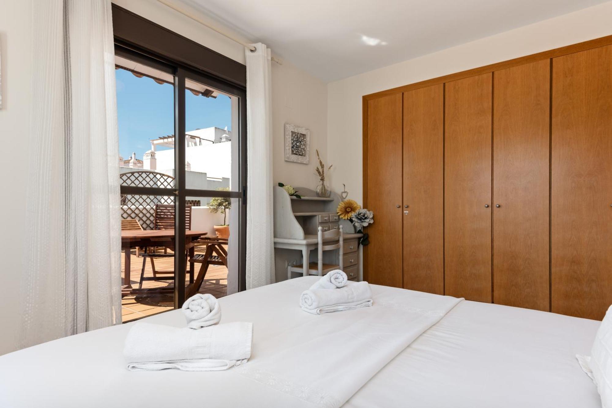 Golf Hills Bed and Breakfast Estepona Eksteriør billede