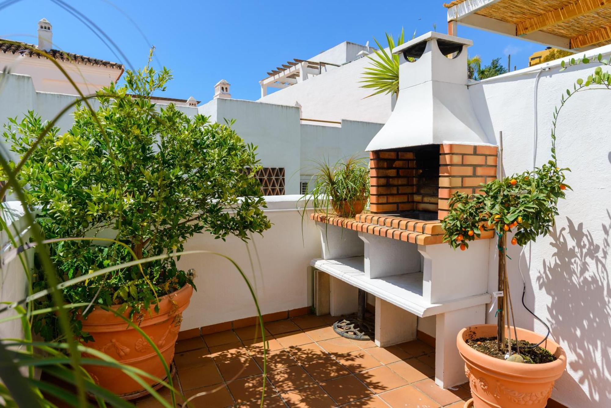 Golf Hills Bed and Breakfast Estepona Eksteriør billede